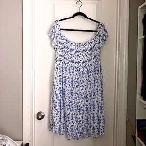 Forever 21 US 3X Spring Smocked Blue and Cream Floral Sundress